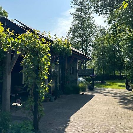 Bedandbreakfastrouveen ภายนอก รูปภาพ