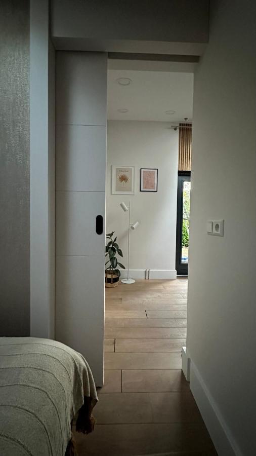 Bedandbreakfastrouveen ภายนอก รูปภาพ